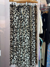 Load image into Gallery viewer, Leo Animal Pants