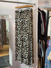 Load image into Gallery viewer, Leo Animal Pants