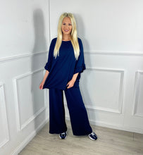 Load image into Gallery viewer, Nancy Fluted Sleeve Suit (Curve Range)