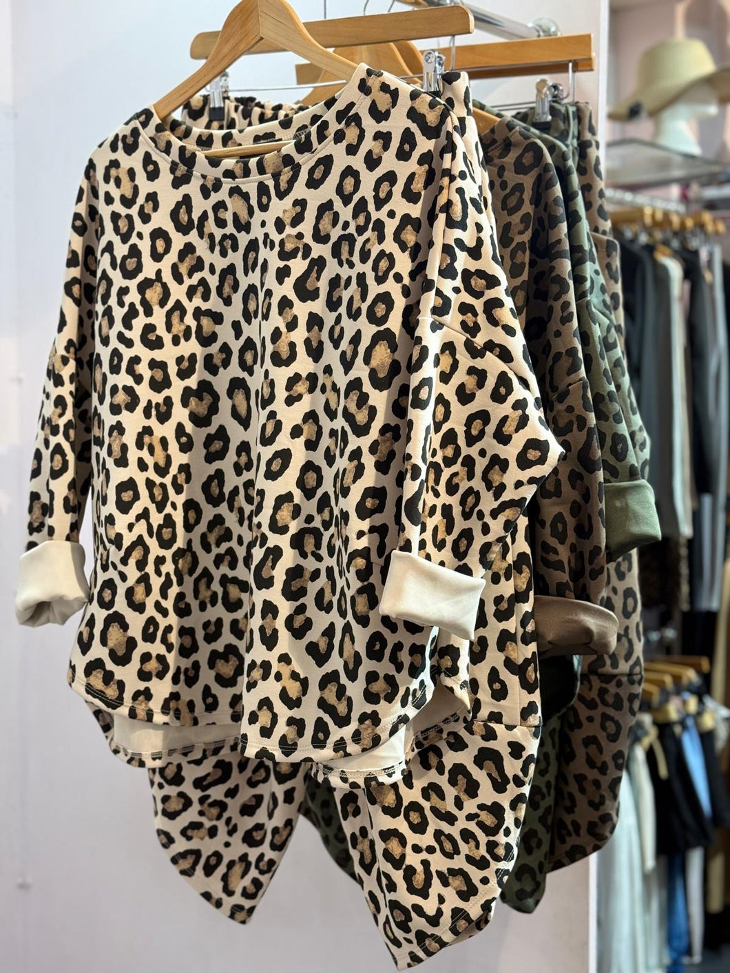 Leopard Boker Suit
