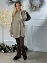 Load image into Gallery viewer, Sisi Seam Jumper
