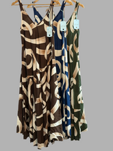 Load image into Gallery viewer, Swirls Maxi
