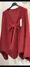 Load image into Gallery viewer, Chunky Bow Jumper
