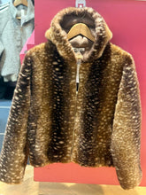 Load image into Gallery viewer, Deer Print Jacket
