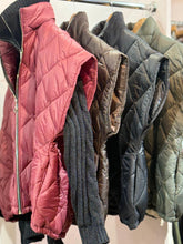 Load image into Gallery viewer, Safi Quilted Cap Sleeve Gilet
