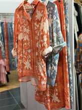 Load image into Gallery viewer, Hampshire Floral Trouser Suit

