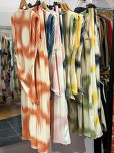 Load image into Gallery viewer, Digital Padded Shoulder Suit
