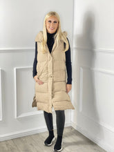 Load image into Gallery viewer, Quilted Zip Hooded Long Gilet
