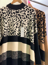 Load image into Gallery viewer, Paw Print/Stripe Oversized Jumper
