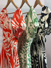 Load image into Gallery viewer, Hemelle Button Sundress
