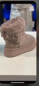 Bow Back Fur Trim Boot