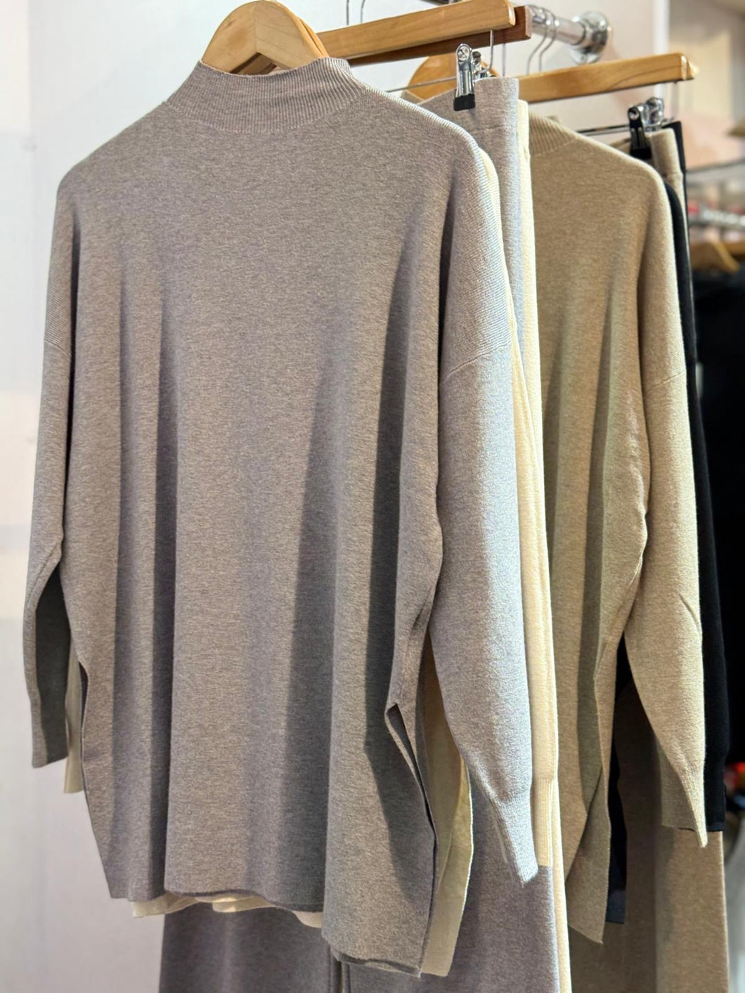 Volly Turtle Neck Suit
