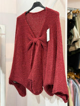 Load image into Gallery viewer, Chunky Bow Jumper
