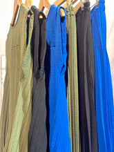 Load image into Gallery viewer, Pammy Pleat Hi Lo Suit
