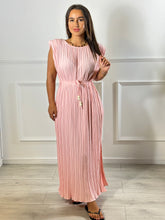 Load image into Gallery viewer, Mel Pleat Toggle Maxi
