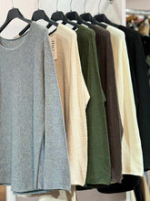 Load image into Gallery viewer, Plain Long Sleeve Jumper
