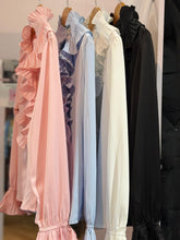 Load image into Gallery viewer, Cici Pleat/Ruffle Neck Blouse
