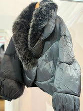 Load image into Gallery viewer, Horray Faux Fur Collar Jacket
