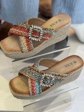Load image into Gallery viewer, Gem Buckle Wedge
