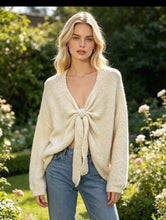 Load image into Gallery viewer, Slouch Bow Jumper
