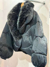 Load image into Gallery viewer, Horray Faux Fur Collar Jacket

