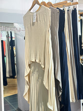Load image into Gallery viewer, Pammy Pleat Hi Lo Suit
