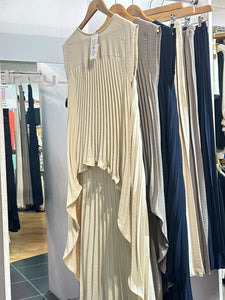 Pammy Pleat Hi Lo Suit