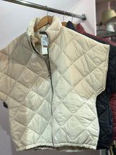 Load image into Gallery viewer, Safi Quilted Cap Sleeve Gilet
