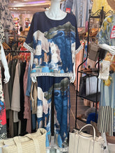 Load image into Gallery viewer, Postcard Suit
