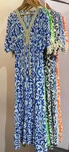 Load image into Gallery viewer, Gold Trim Leopard Maxi

