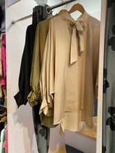 Load image into Gallery viewer, Satin Pussy Bow Tunic

